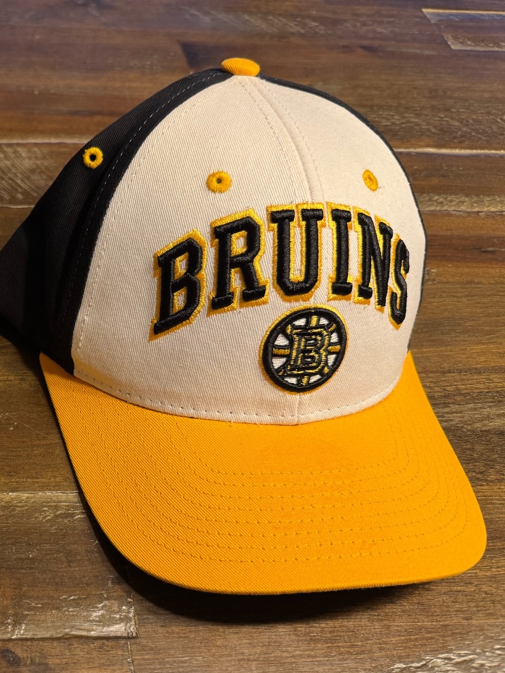 Boston Bruins Yellow & Black Snapback Hat